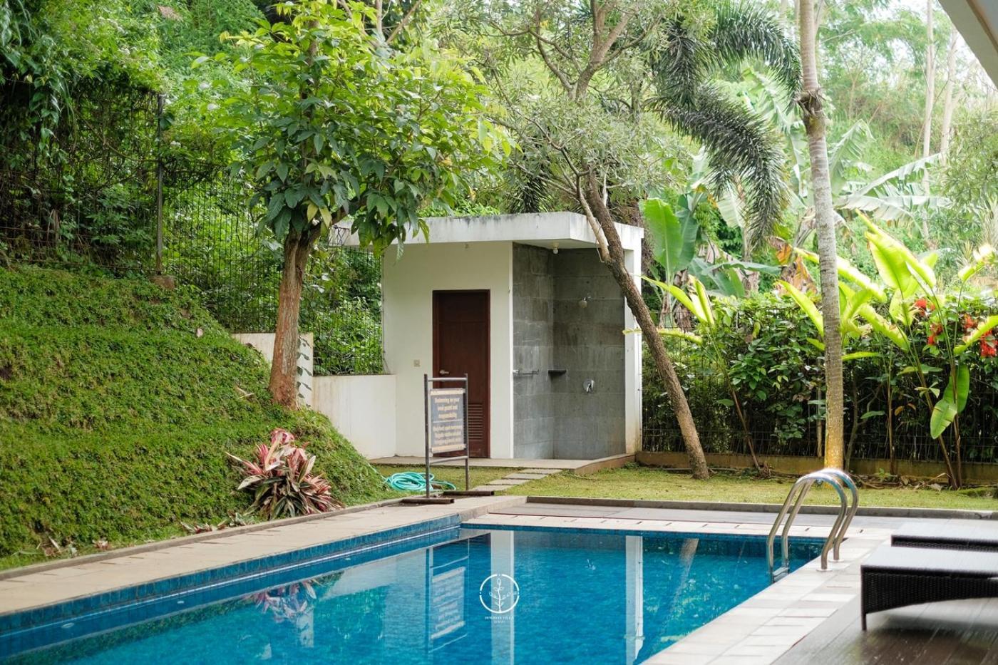 Oyama City View Villa 4 Bedrooms With A Private Swimming Pool Bandung Exterior foto